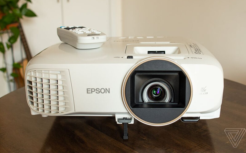 how-to-choose-a-good-projector-for-home