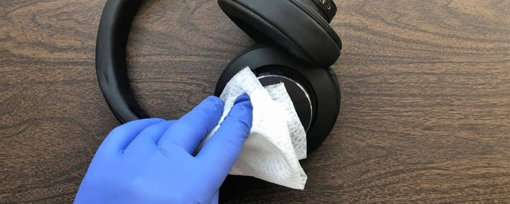 How to Clean Bose Headphones